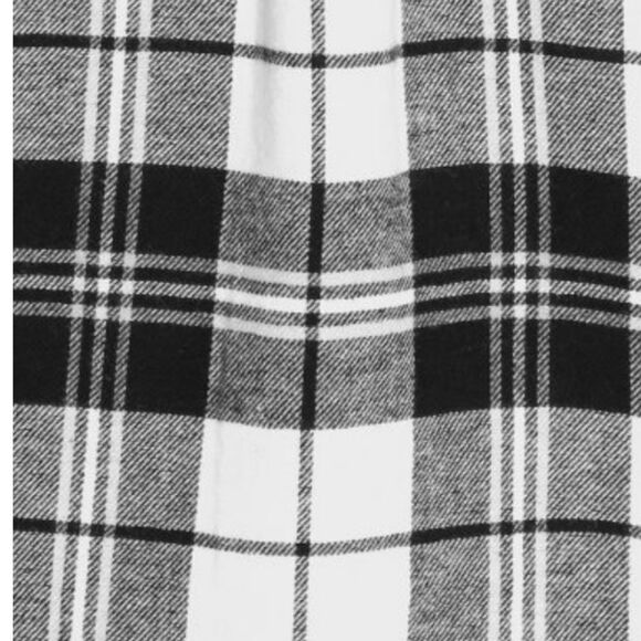 New Gap Ladies Relaxed Fit Flannel black white plaid flannel button small S NWT - Picture 8 of 11
